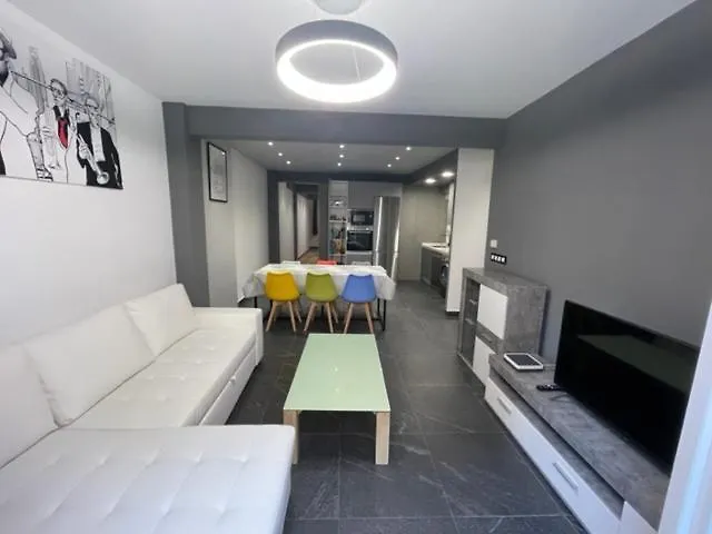 Apartamento Trompeta !!Parking Privado Gratuito!!